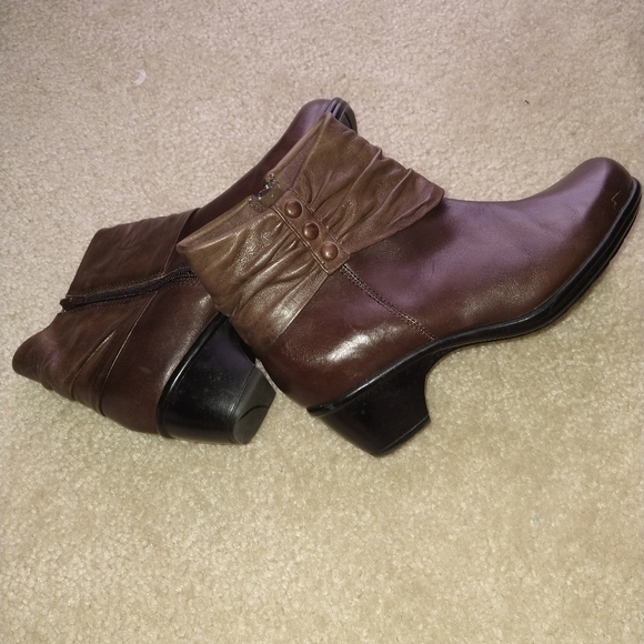 clarks leather boots sale